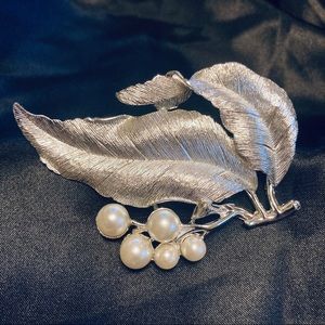 Vintage Silver Leaf and Pearl Brooch